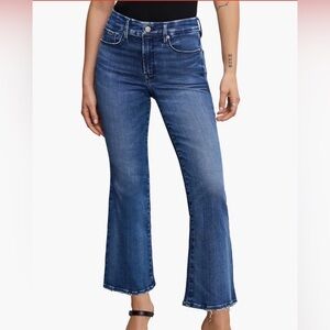 Good American soft tech good legs crop mini boot cut size 28 Jeans